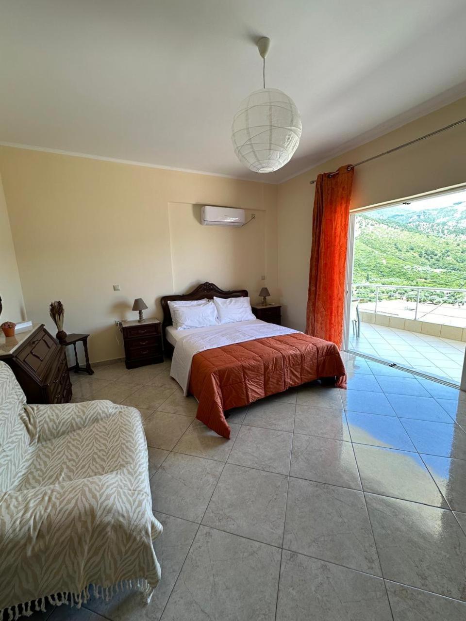 Apartament Home Himara